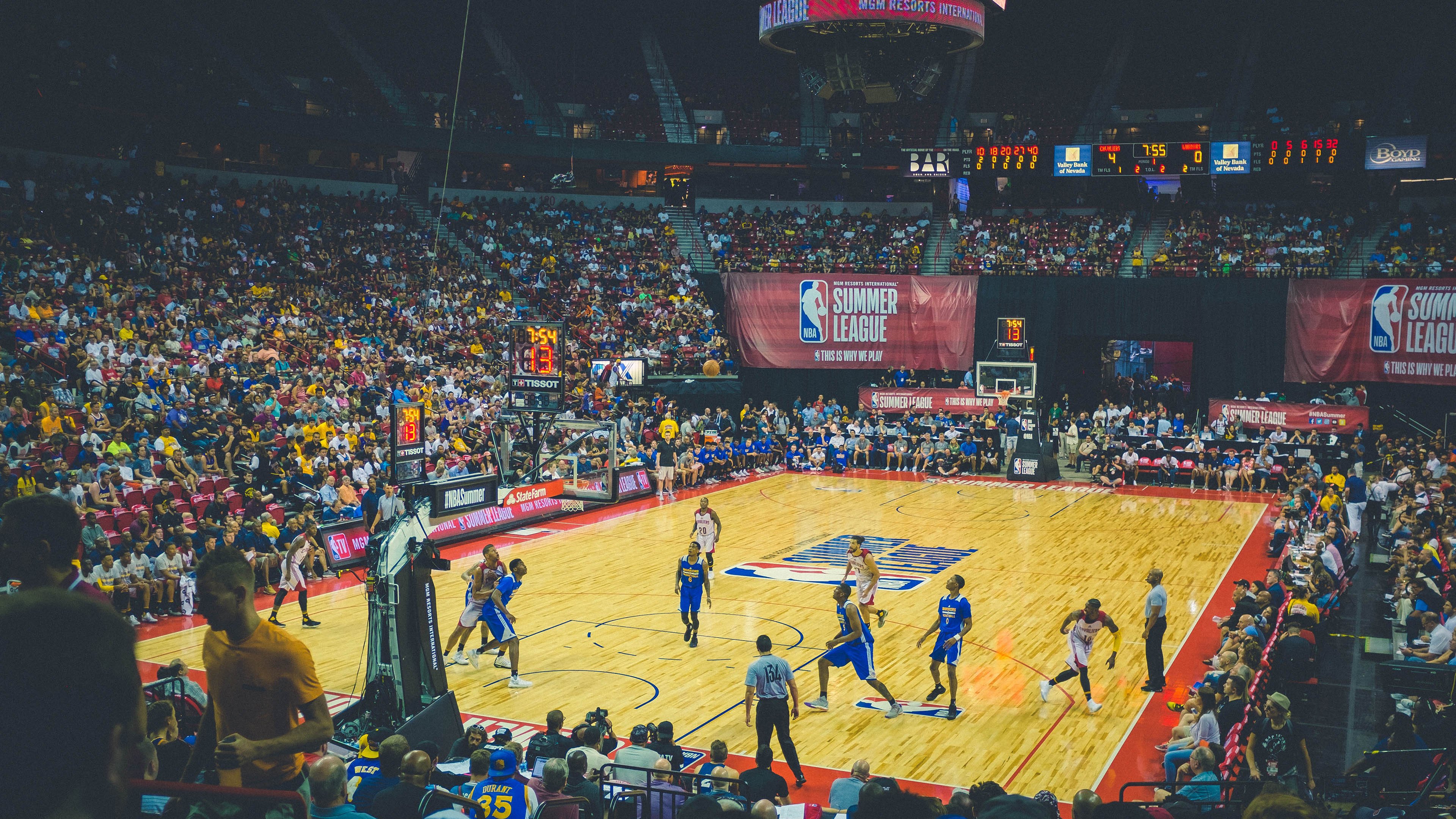 湖人二连败赛后教练发声，湖人两连败大家怎么看